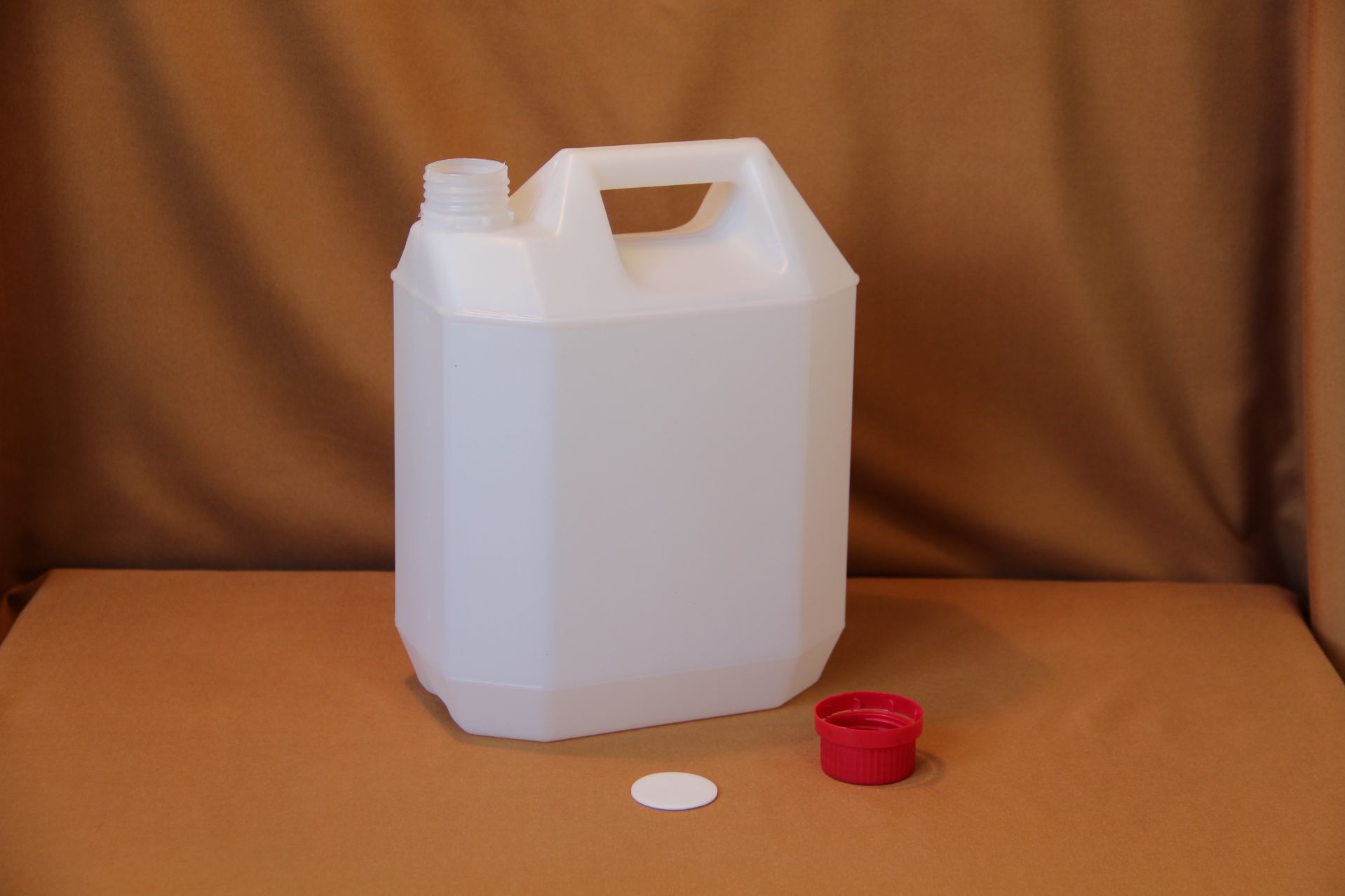 Вес канистры 4л. Вес канистры 4л. Канистра 50 л лукойл. Канистра экстрим 3л. Виме лайт.